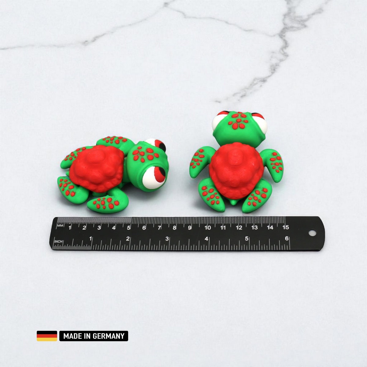 mini schildkrötenfigur mit großen augen, bewegliche gelenke bunte figur dekoration