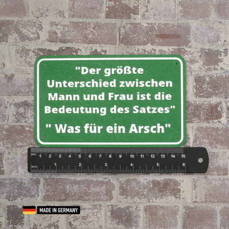schild: der größte unterschied zwischen mann und frau