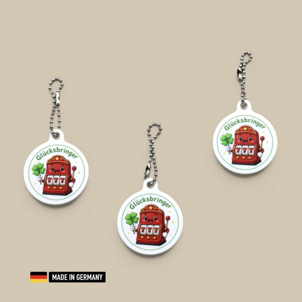spielautomat 777 glücksbringer schlüsselanhänger mit glücks kleeblatt casino