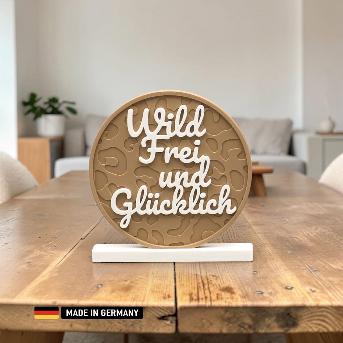 wild, frei & glücklich stehkarte – dekoratives schriftzugschild zum aufstellen wild, frei & glücklich stehkarte – dekoratives schriftzugschild zum aufstellen
