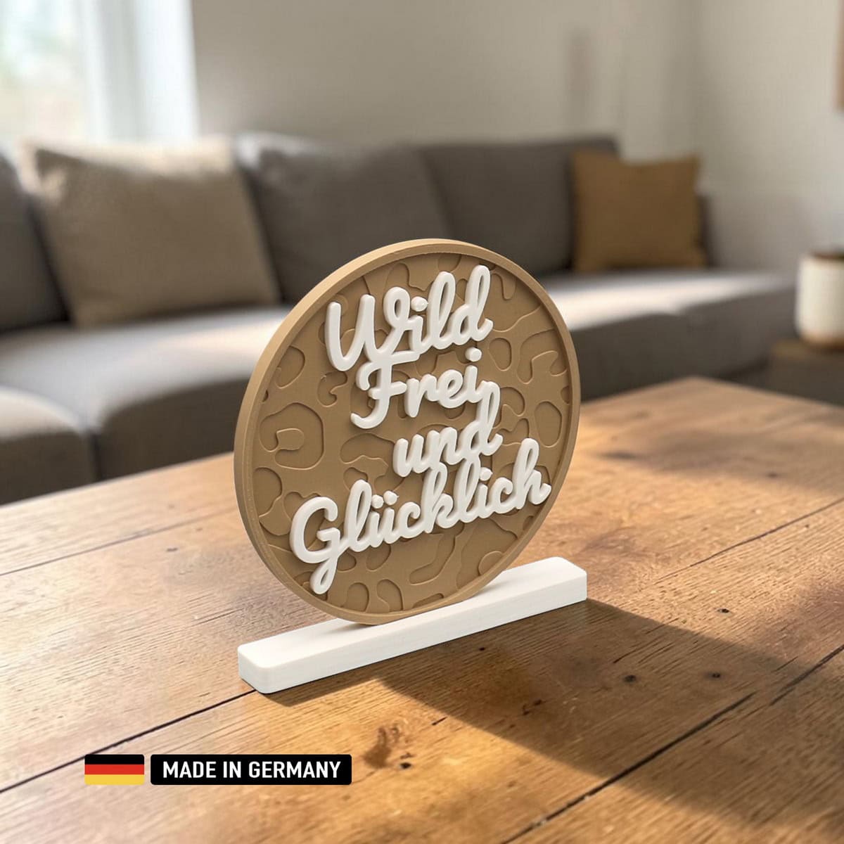 wild, frei & glücklich stehkarte – dekoratives schriftzugschild zum aufstellen