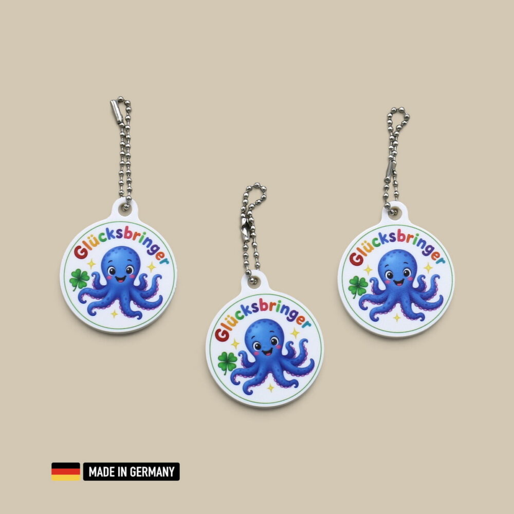 krakenbaby blau glücksbringer schlüsselanhänger mit glücks kleeblatt